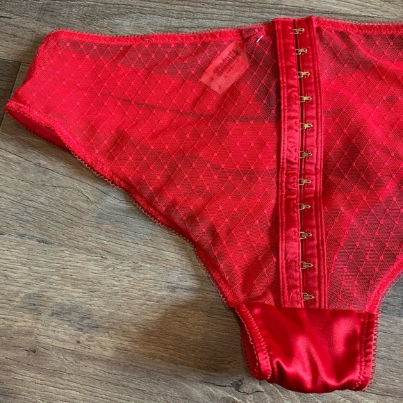 VS Christmas Fishnet Lace Satin Cutout Panty with Bows - Picture 6 of 7
